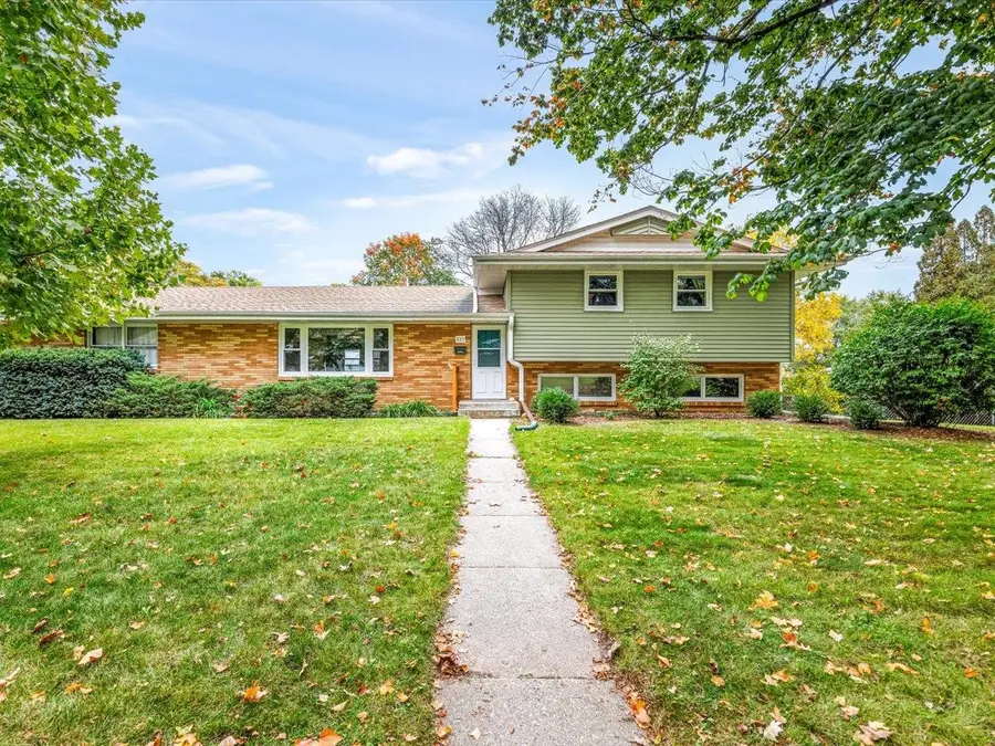 423 Wood Road, Rockford, IL 61107 - #2