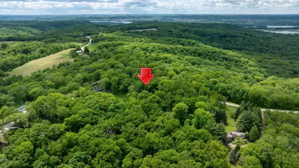 3199 S Rocky Hill Road, GALENA, IL 61036