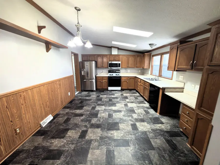 213 Fox Lane, Belvidere, IL 61008 - #3