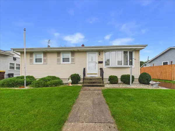 415 E 8th Street, BELVIDERE, IL 61008