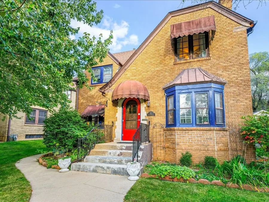 227 N Highland Avenue, Rockford, IL 61107 - #2