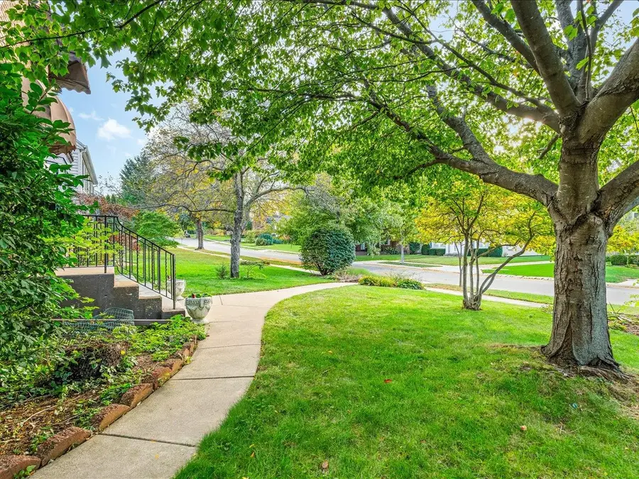 227 N Highland Avenue, Rockford, IL 61107 - #3