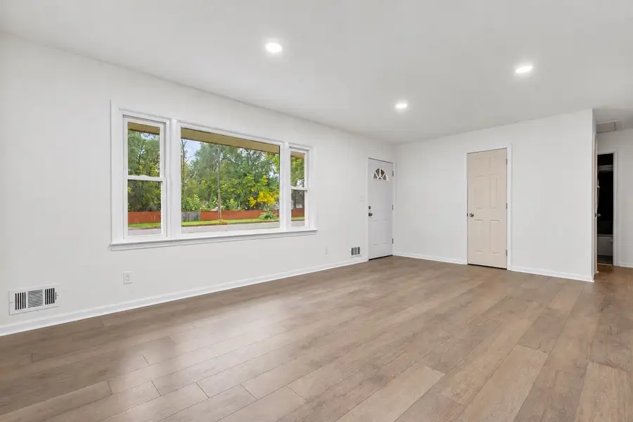 2111 Sherman Avenue, Rockford, IL 61101 - #2