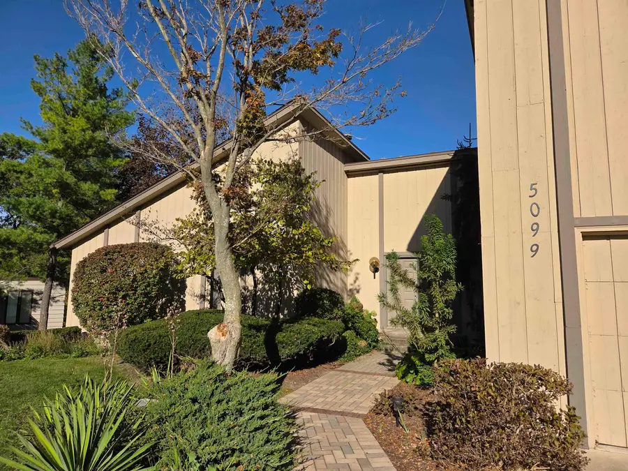 5099 WHITTIER Lane, Rockford, IL 61114 - #2