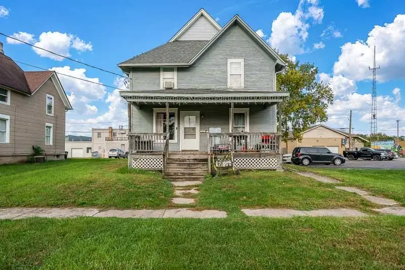 526 ROSCOE Avenue, South Beloit, IL 61080 - #1