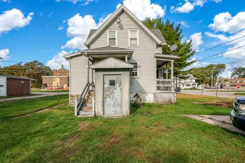 603-605 BLACKHAWK Road, South Beloit, IL 61080 - #2
