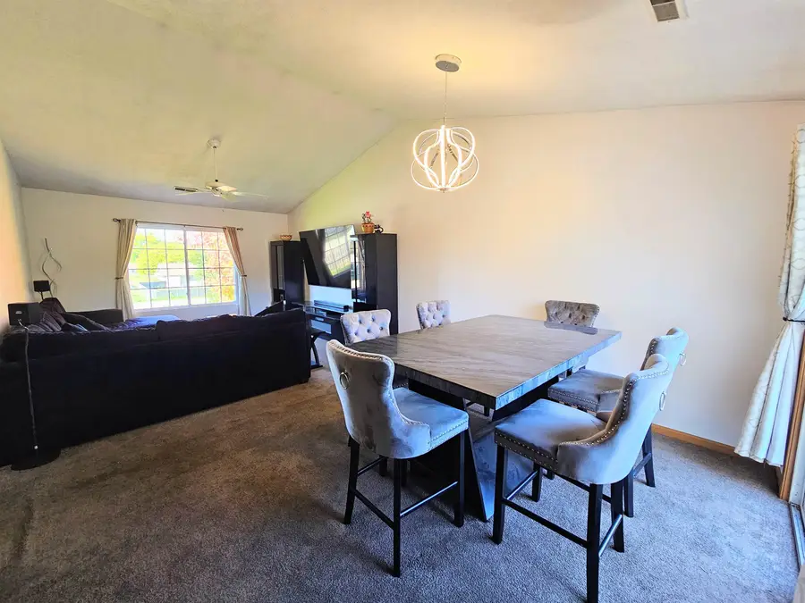 6514 Timberleaf Court, Loves Park, IL 61111 - #3