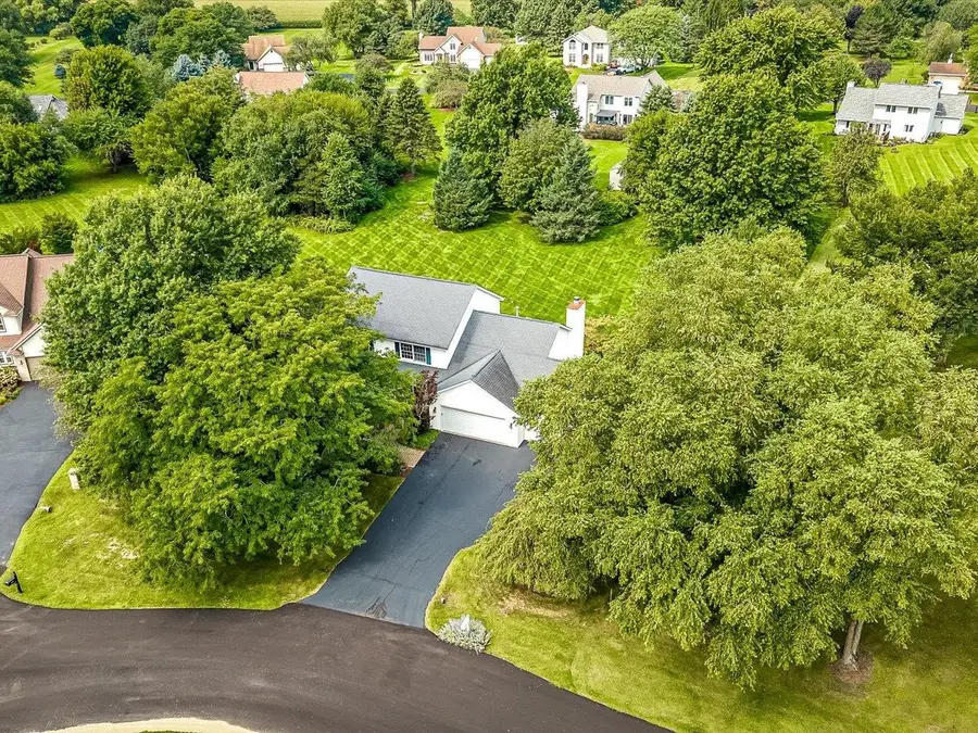 10230 Heatherridge Lane, Rockford, IL 61107 - #2