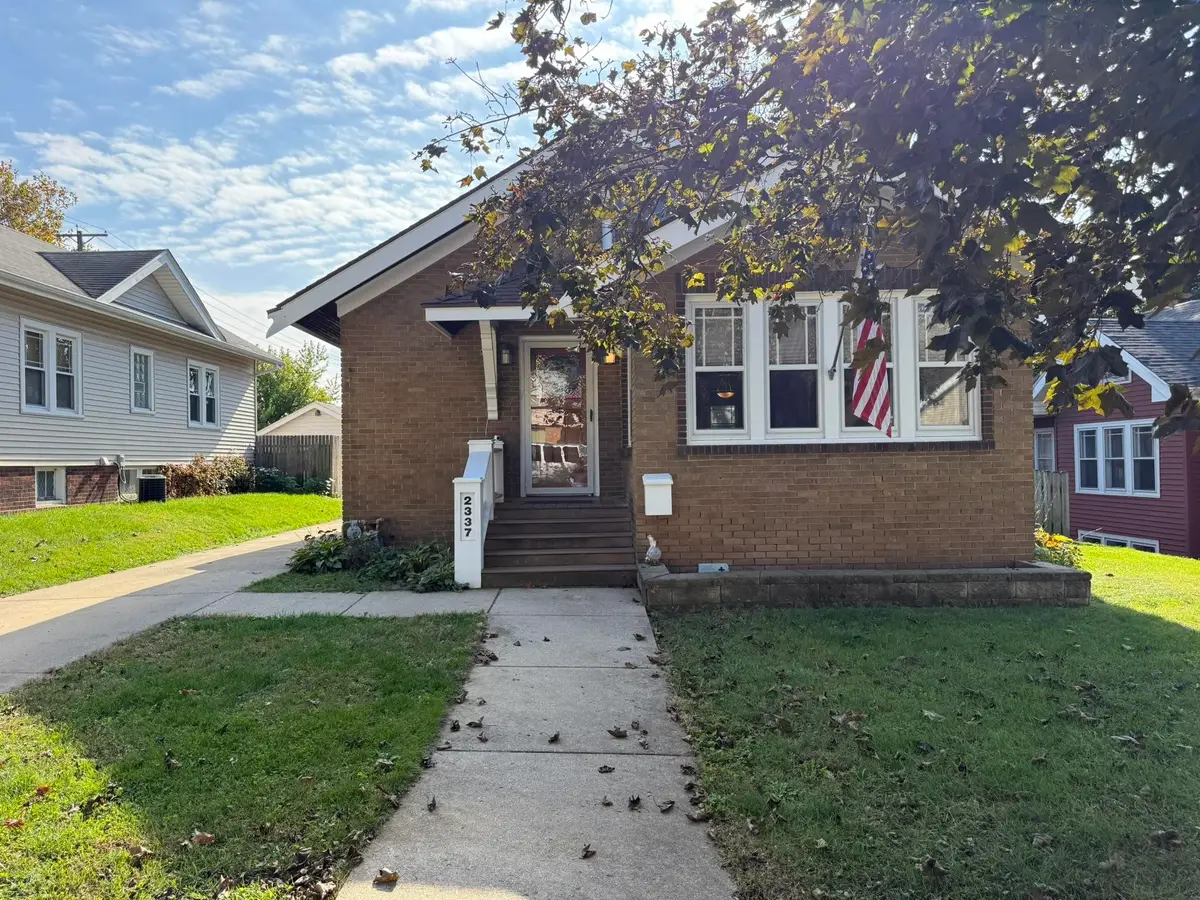2337 17th Avenue, Rockford, IL 61104 - #1