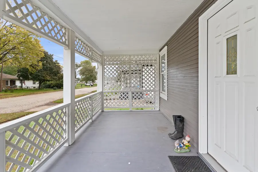2611 S 6th Street, Rockford, IL 61109 - #2