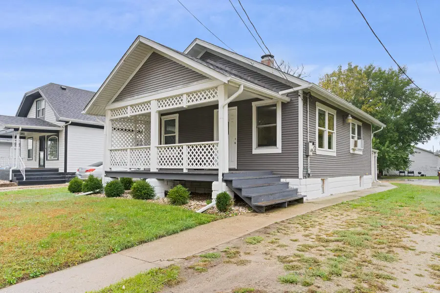 2611 S 6th Street, Rockford, IL 61109 - #3