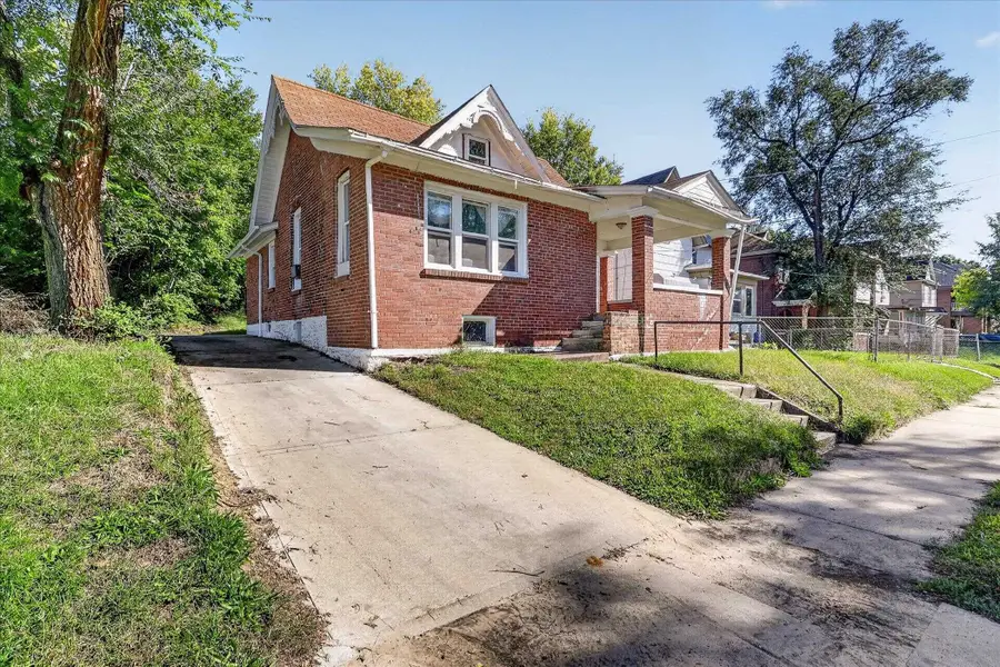 918 S 3rd Street, Rockford, IL 61104 - #2