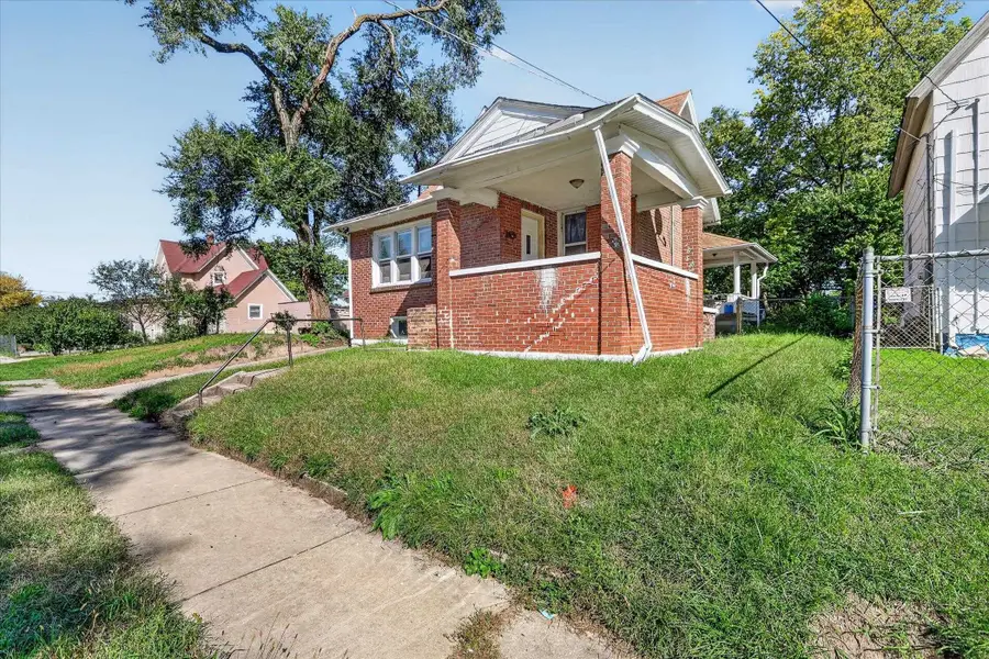 918 S 3rd Street, Rockford, IL 61104 - #3