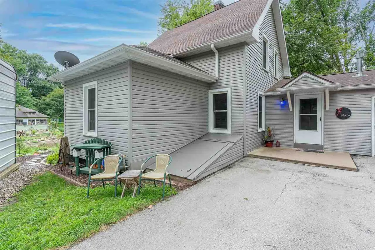 200 VAN Street, Savanna, IL 61074 - #1