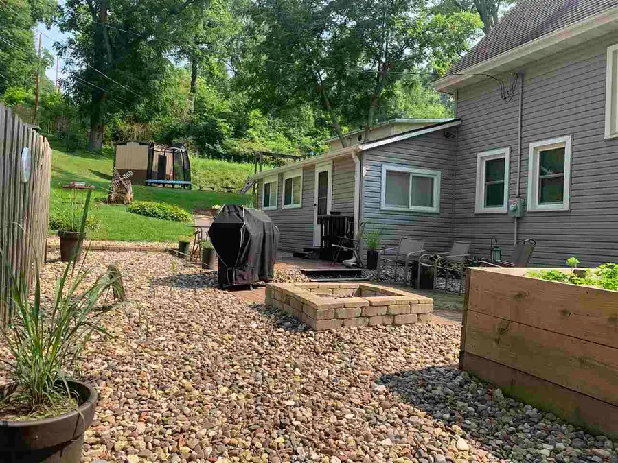 200 VAN Street, Savanna, IL 61074 - #3