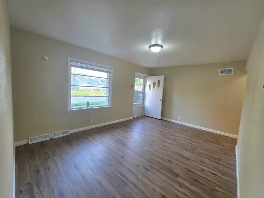 313 Renrose Avenue, Loves Park, IL 61111 - #3