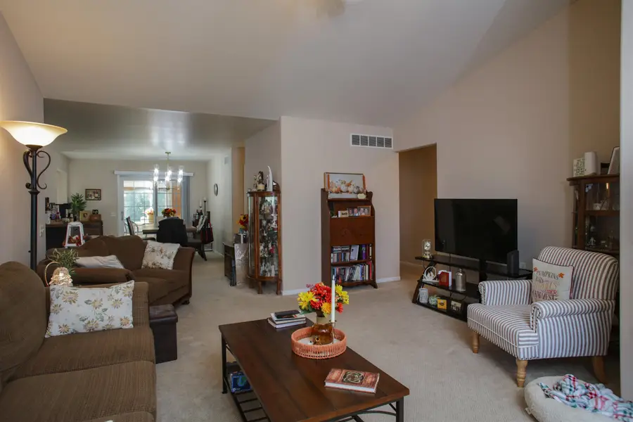2029 Navajo Drive, Freeport, IL 61032 - #2