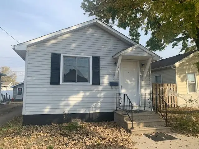 222 W Superior Street, Ottawa, IL 61350 - #1