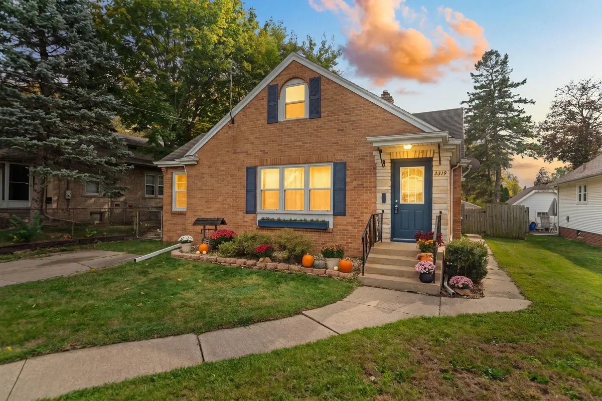 2319 15th Avenue, Rockford, IL 61104 - #1