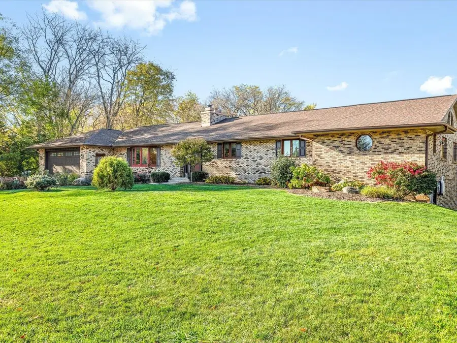 690 Valley Forge Trail, Rockton, IL 61072 - #3