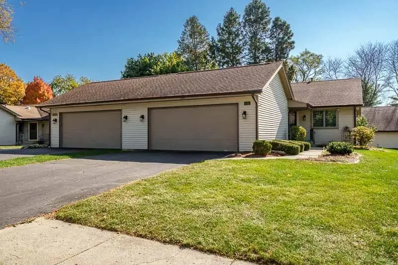 5721 Elaine Drive, Rockford, IL 61108 - #2