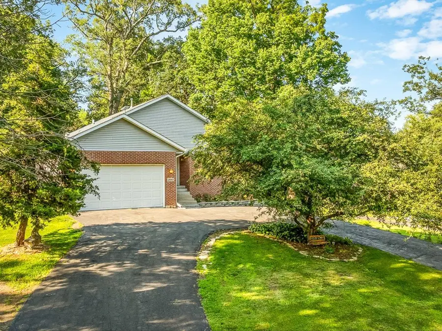2085 Lake Summerset Road, Lake Summerset, IL 61019 - #3