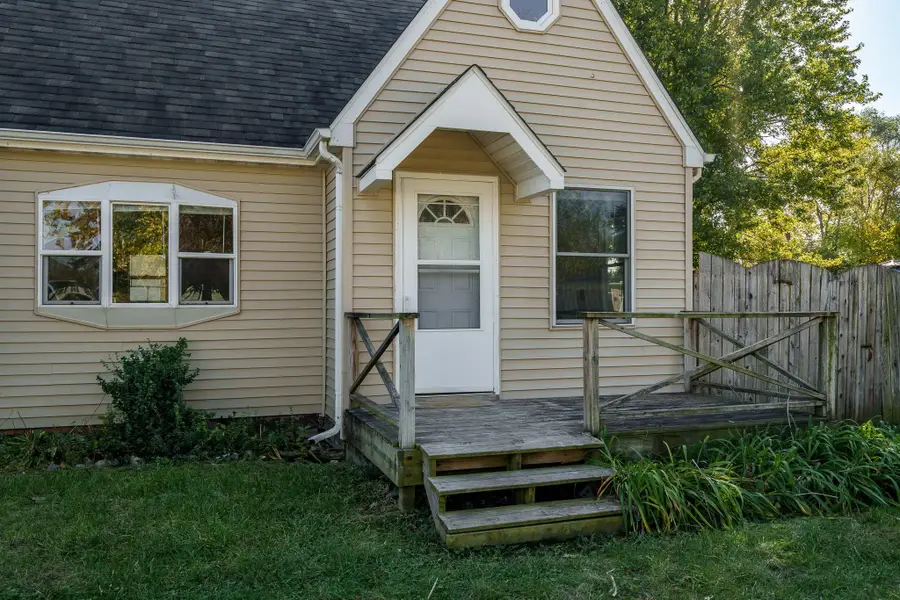 431 E GREENVIEW, Machesney Park, IL 61115 - #2