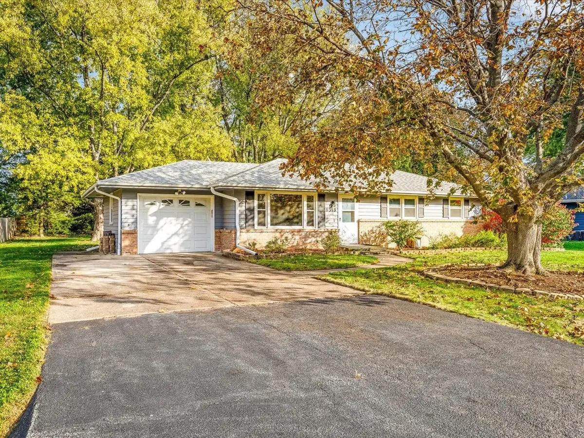8519 Bobolink Drive, Machesney Park, IL 61115 - #1