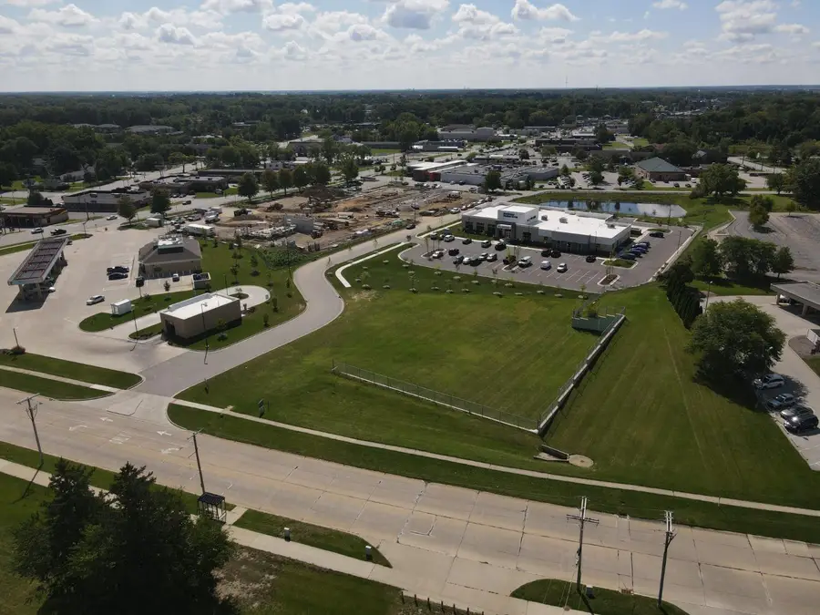 1000 Vale Park Road, Valparaiso, IN 46383 - Image #2