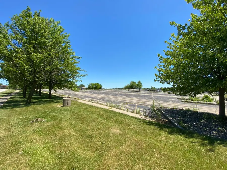 2510 Cumberland Drive, Valparaiso, IN 46383 - Image #2