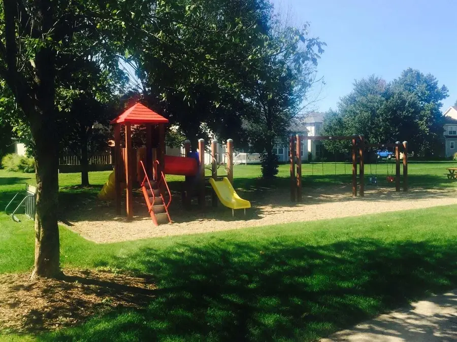 395 Eagle Nest Drive, Chesterton, IN 46304 - Image #2