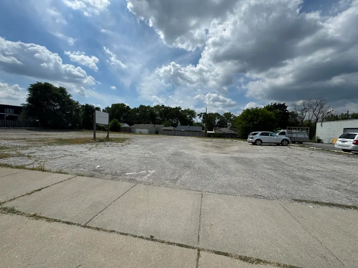 8032 Kennedy Avenue, Highland, IN 46322 - Image #1