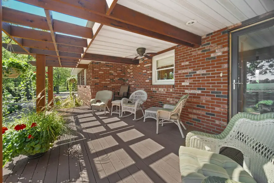 546 S 150 E, Kouts, IN 46347 - Image #2