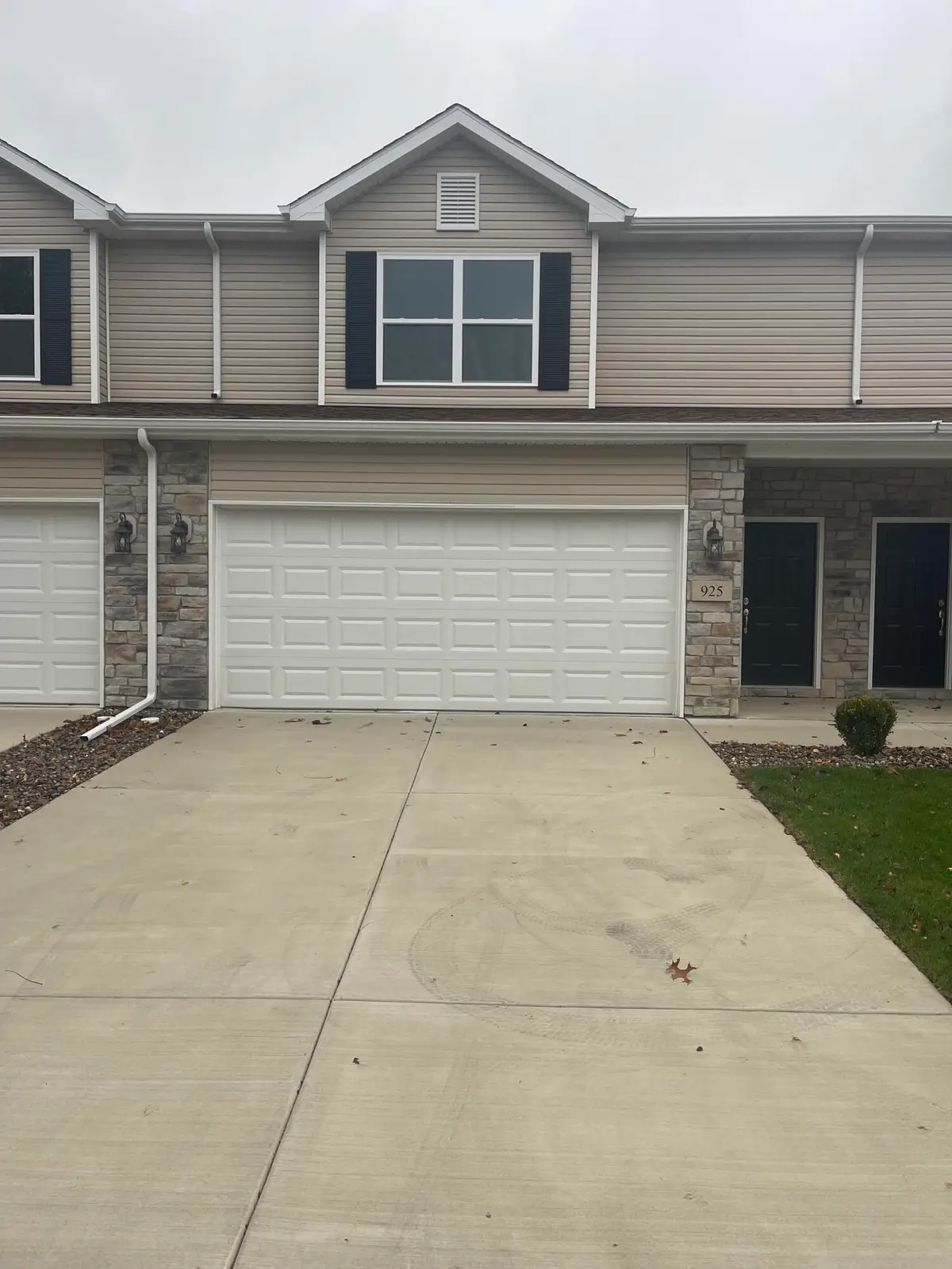 925 Paula Court, Hobart, IN 46342 - Image #1