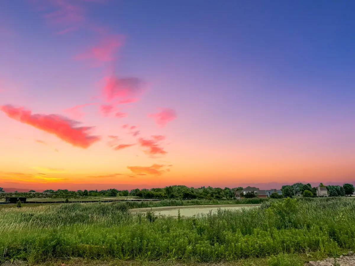 516 Meadow Brooke Lane, Dyer, IN 46311 - Image #1