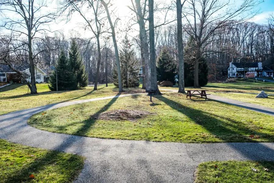 454 Roxbury Road, Valparaiso, IN 46385 - Image #3