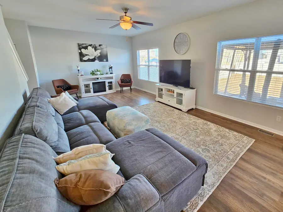 13187 Roosevelt Place, Crown Point, IN 46307 - Image #2