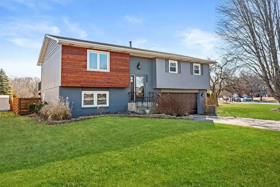 1235 Woodhollow Court, Schererville, IN 46375 - Image #2