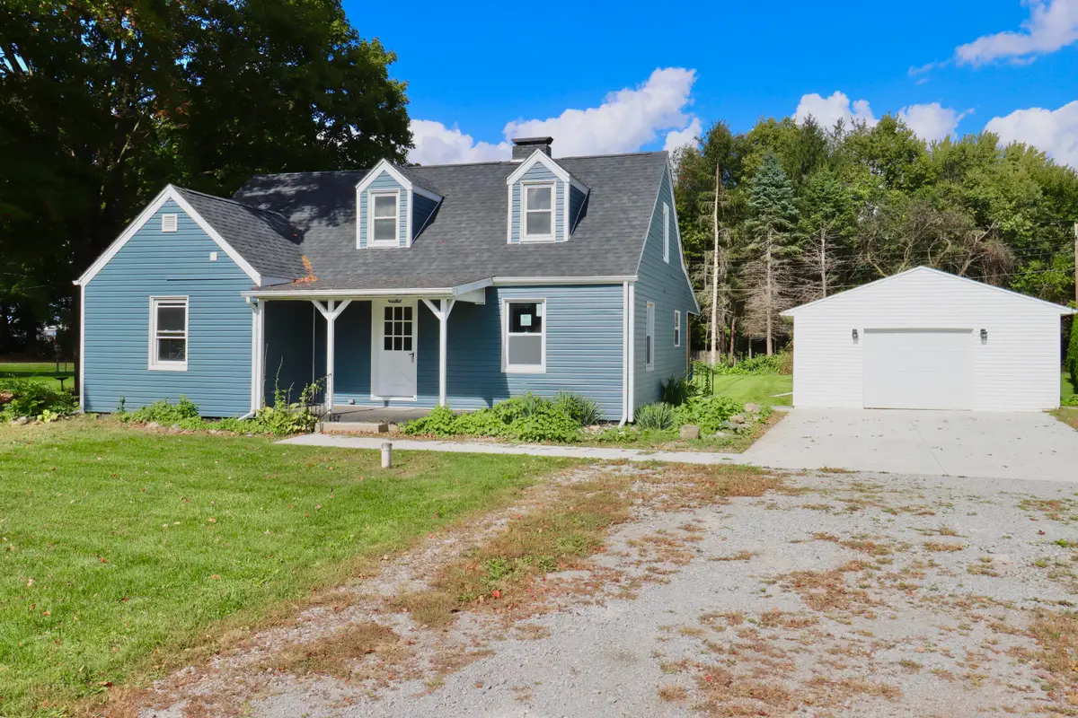 2425 W 18th Street, La Porte, IN 46350 - Image #1