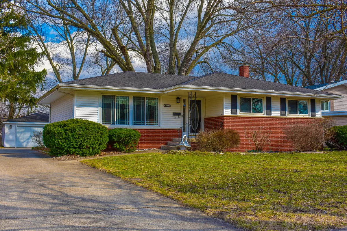 9133 Foliage Lane, Munster, IN 46321 - Image #1