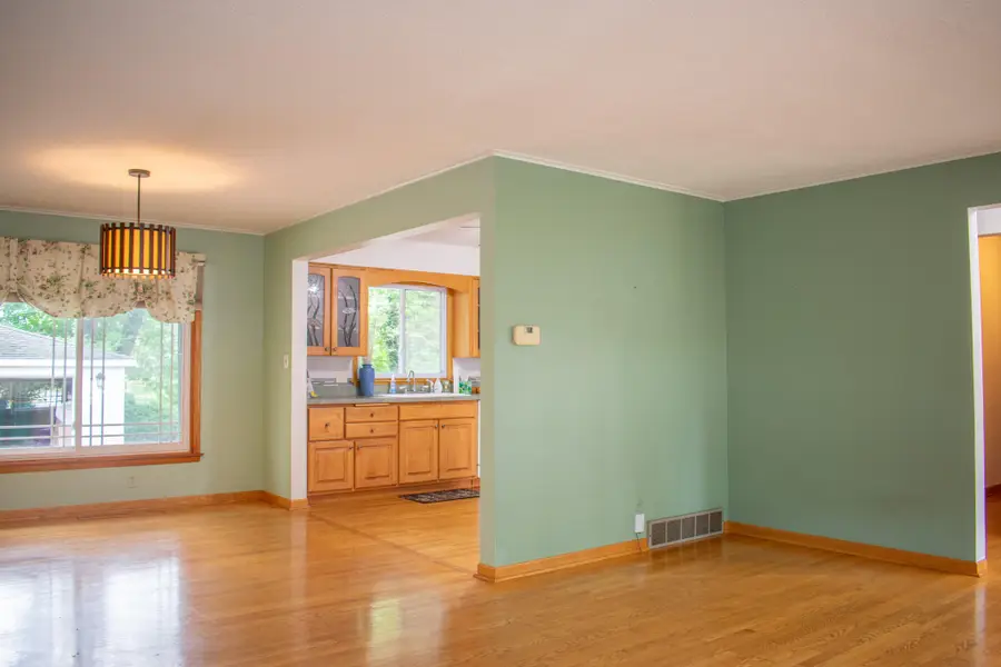 9133 Foliage Lane, Munster, IN 46321 - Image #3