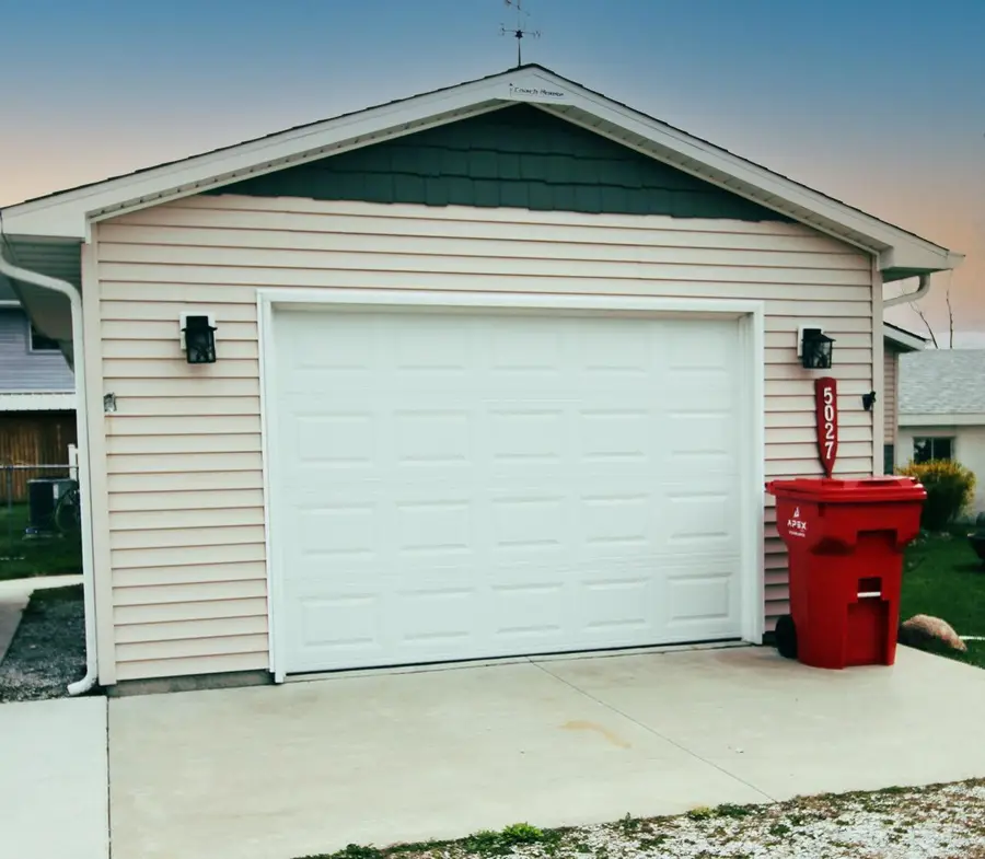 5027 E Woodland Drive, Knox, IN 46534 - Image #2