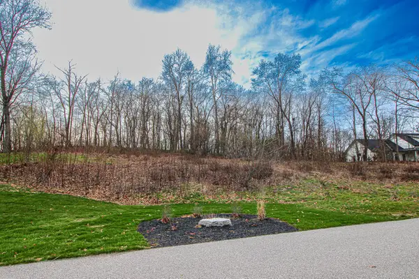 10264 Forest Hills Drive, DeMotte, IN 46310