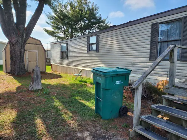 534 E 37th Avenue #328, Hobart, IN 46342