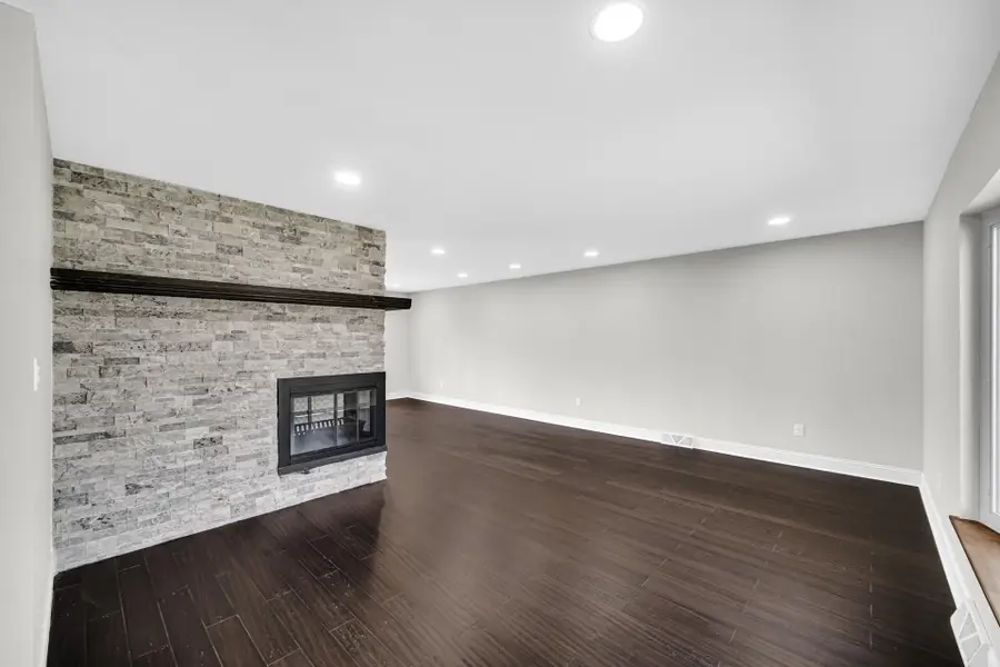 924 Quinn Place, Dyer, IN 46311 - Image #3