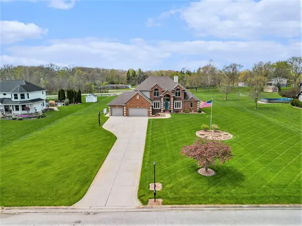 272 White Tail Court, Hobart, IN 46342