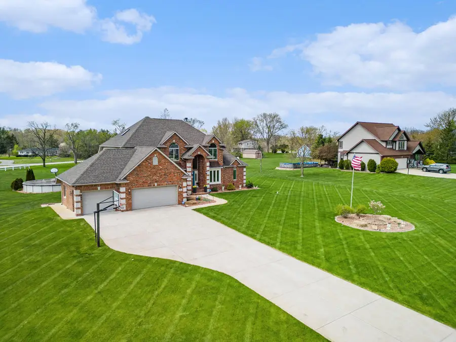 272 White Tail Court, Hobart, IN 46342 - Image #3