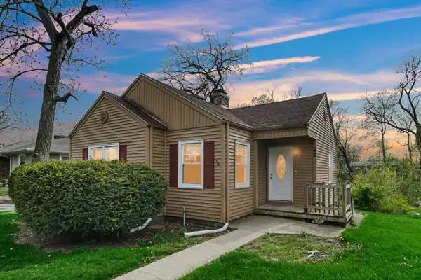 42 Indian Trail, Merrillville, IN 46410