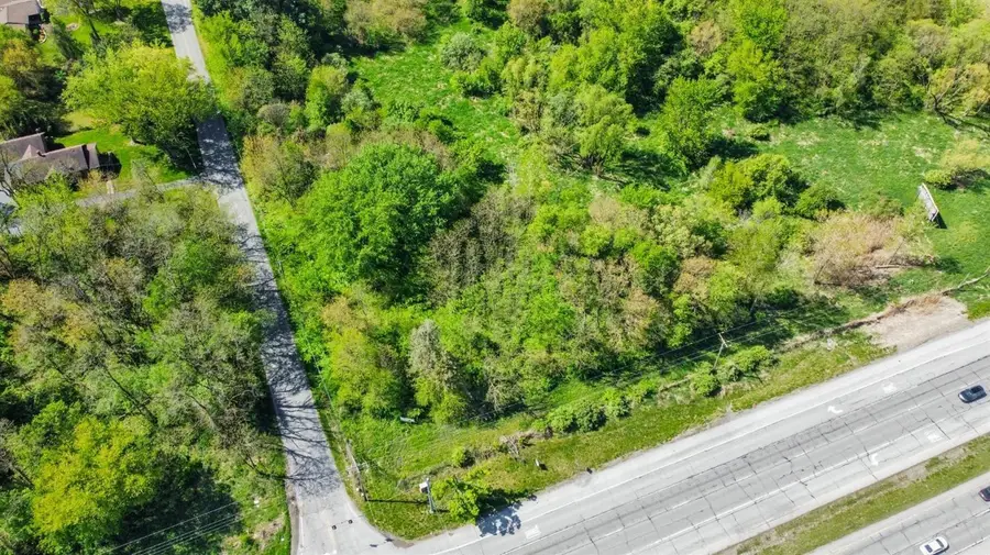 242 N 600 W, Valparaiso, IN 46385 - Image #2