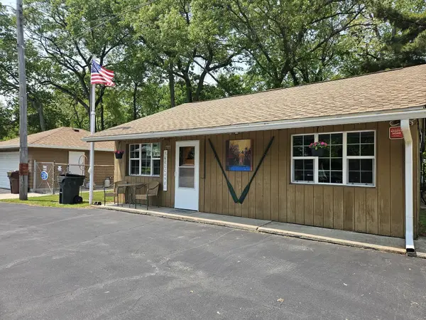 1555 Maple Street, Michigan City, IN 46360